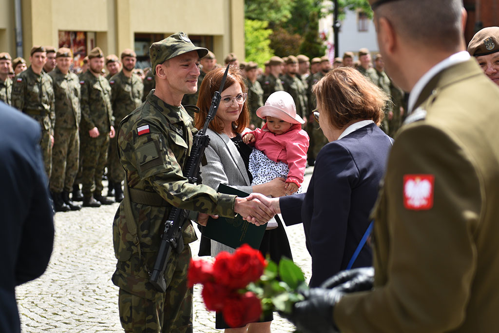 Terytorialsi ślubowali w centrum Legnicy