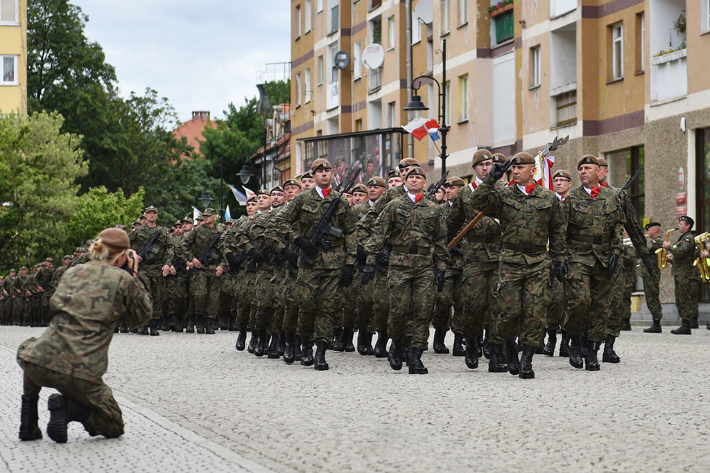 Terytorialsi ślubowali w centrum Legnicy