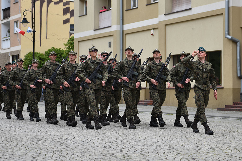 Terytorialsi ślubowali w centrum Legnicy