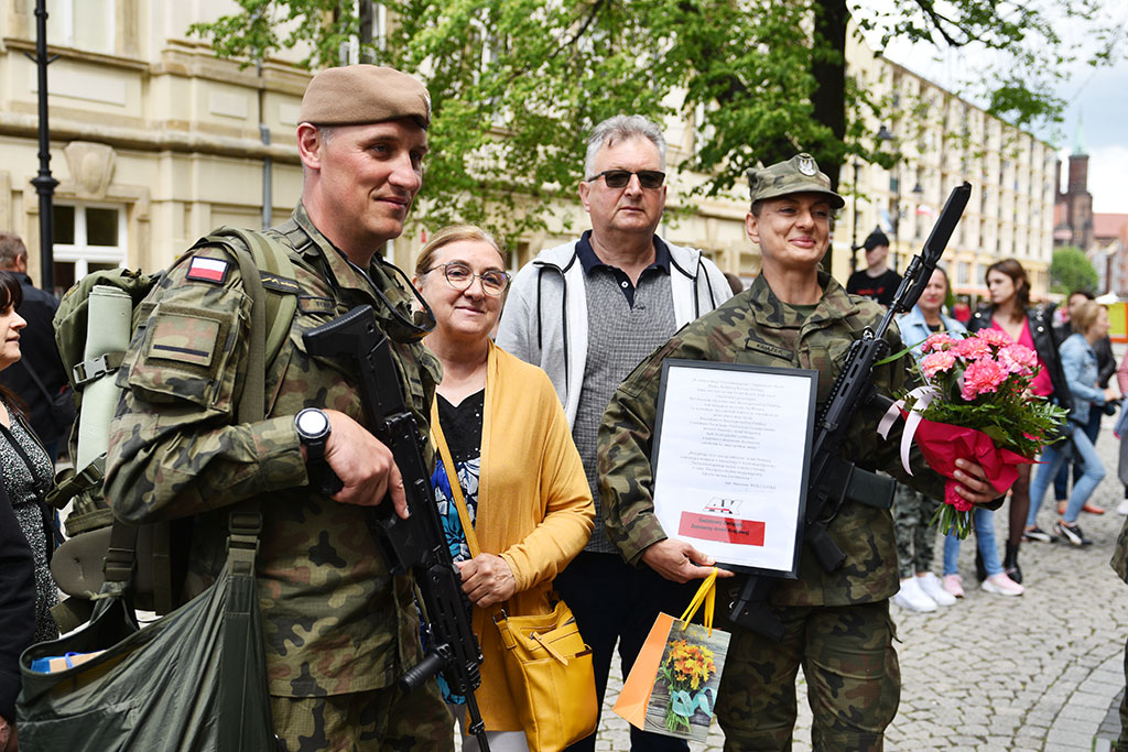Terytorialsi ślubowali w centrum Legnicy