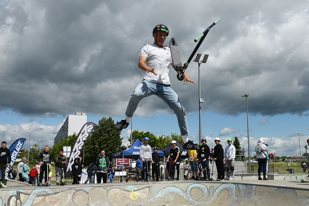 Mistrzostwa Legnicy na Skateparku. Patrzcie i podziwiajcie