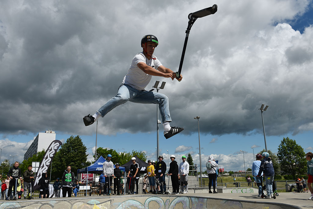 Mistrzostwa Legnicy na Skateparku. Patrzcie i podziwiajcie