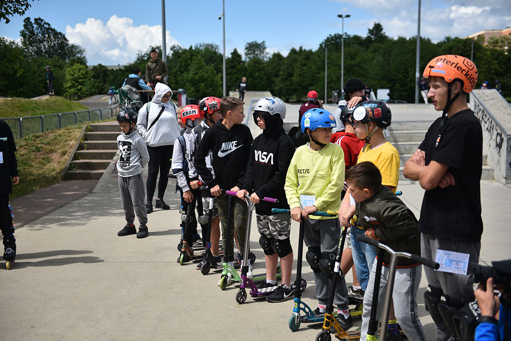 Mistrzostwa Legnicy na Skateparku. Patrzcie i podziwiajcie