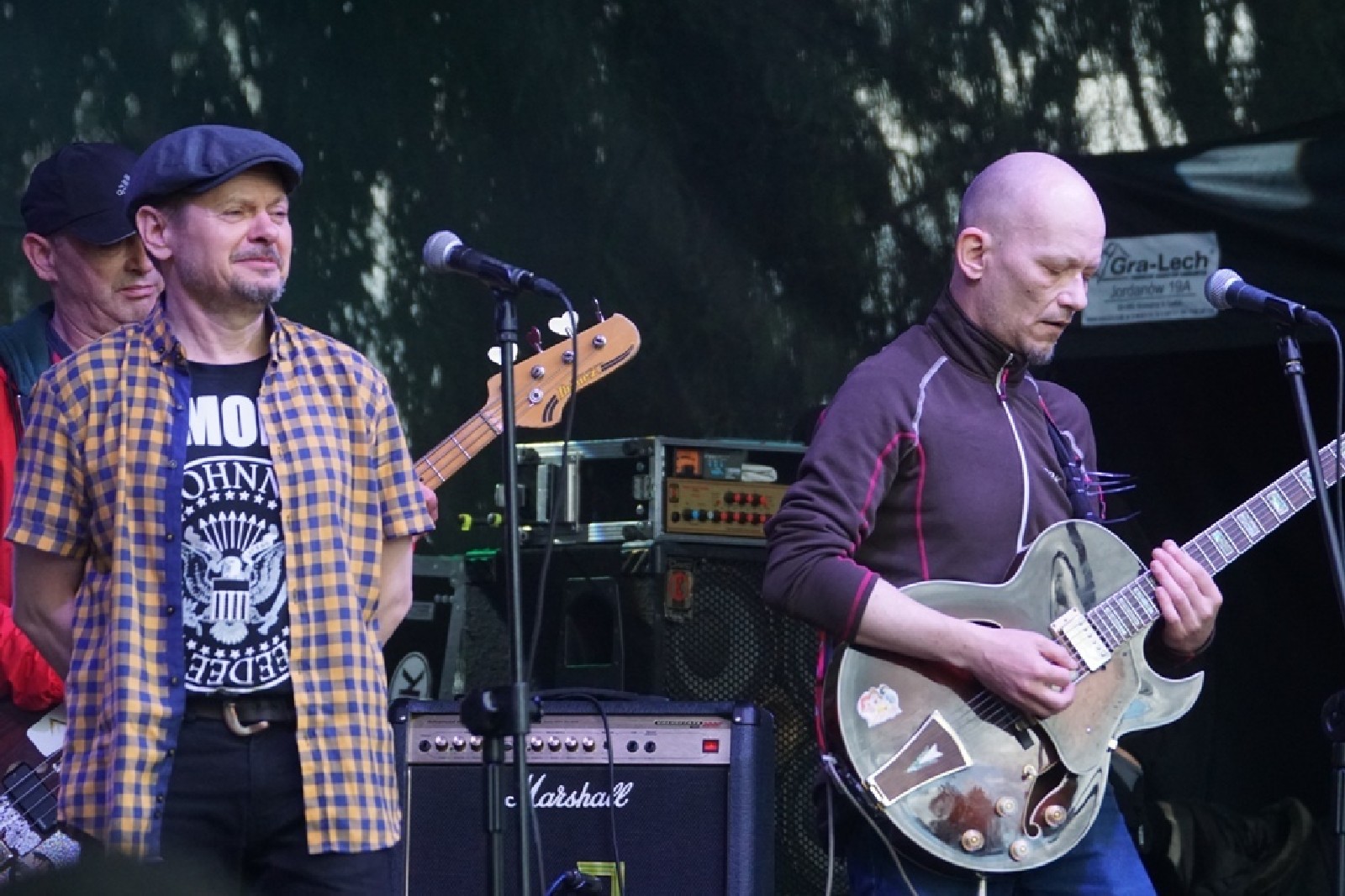 Kunice bawiły się z Kobranocką, Różami Europy i Kuśką Brothers