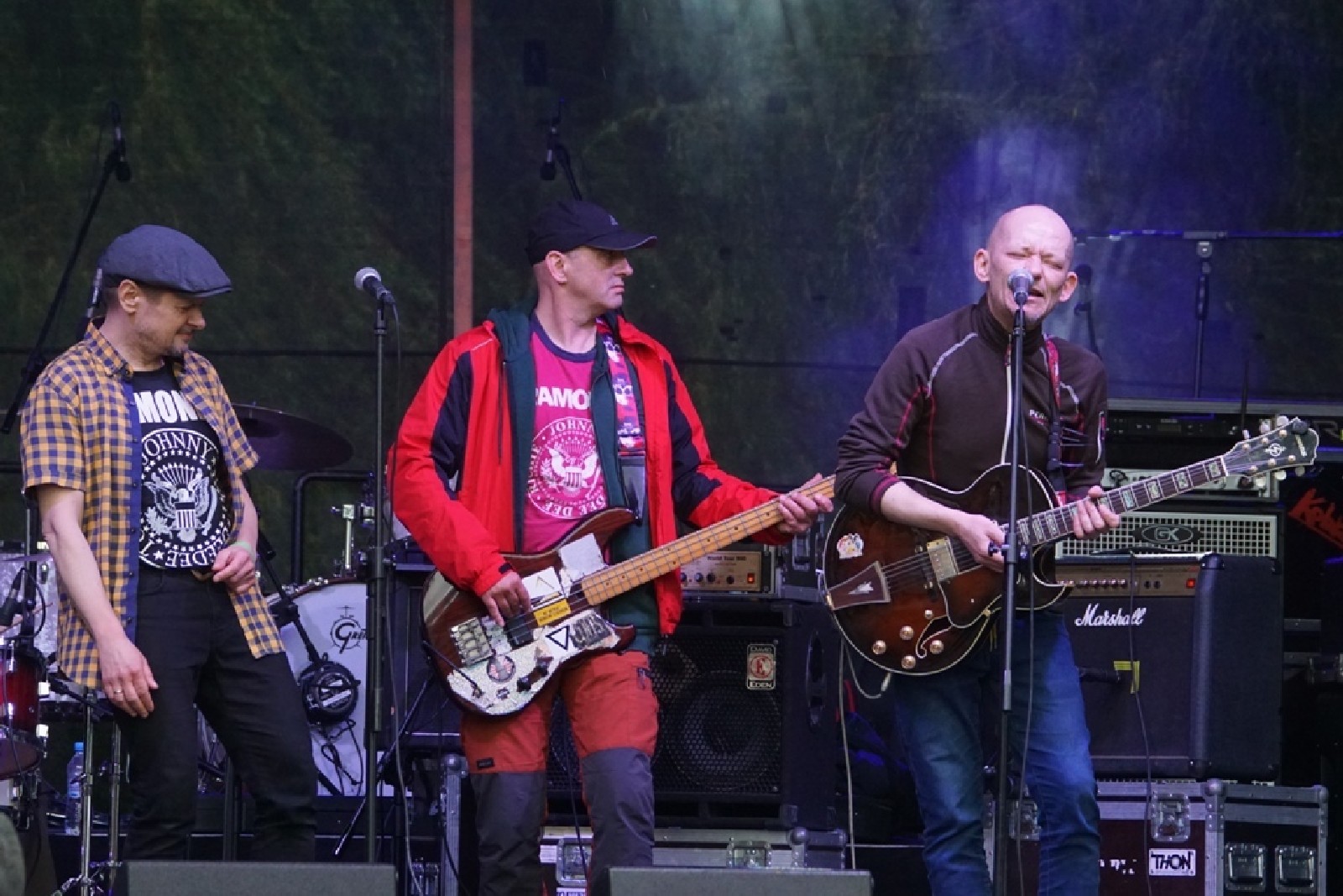 Kunice bawiły się z Kobranocką, Różami Europy i Kuśką Brothers