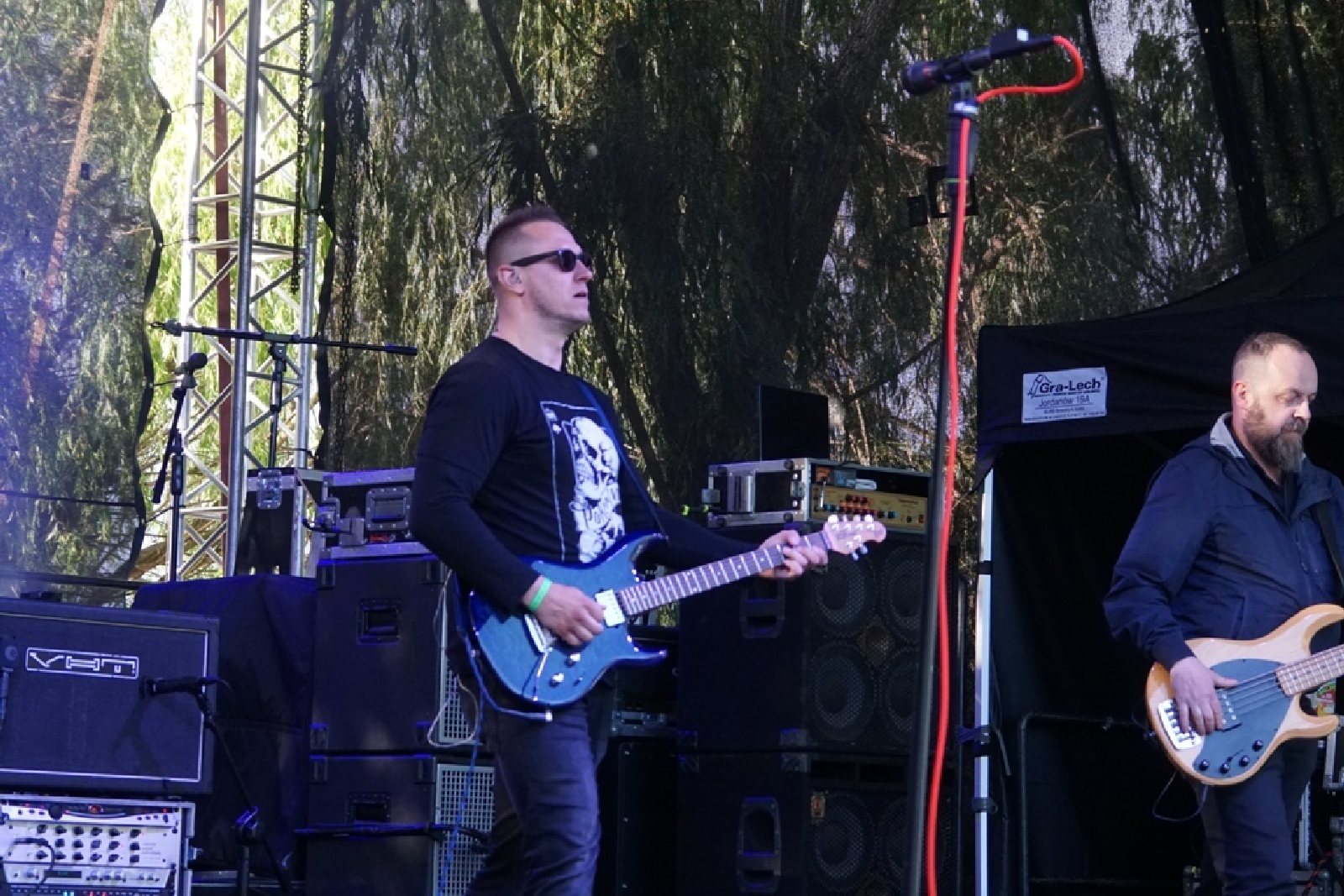 Kunice bawiły się z Kobranocką, Różami Europy i Kuśką Brothers