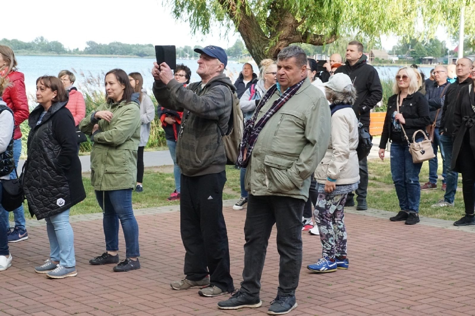 Kunice bawiły się z Kobranocką, Różami Europy i Kuśką Brothers