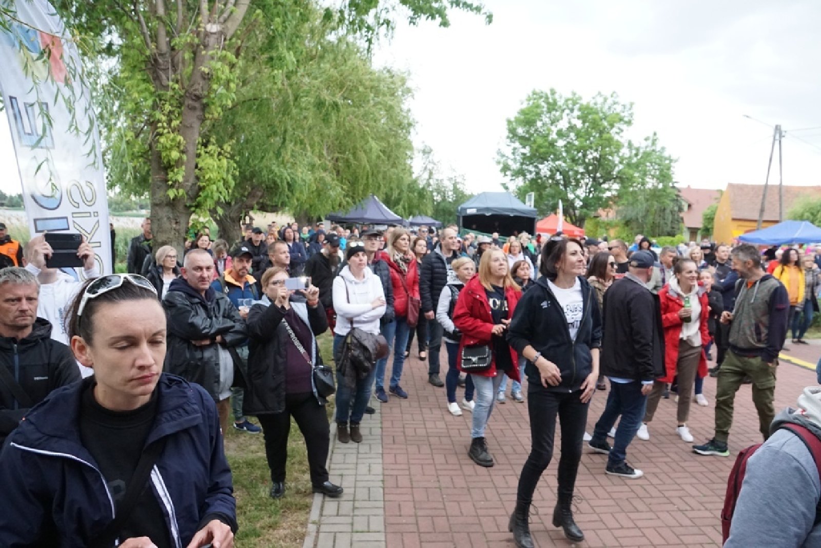 Kunice bawiły się z Kobranocką, Różami Europy i Kuśką Brothers