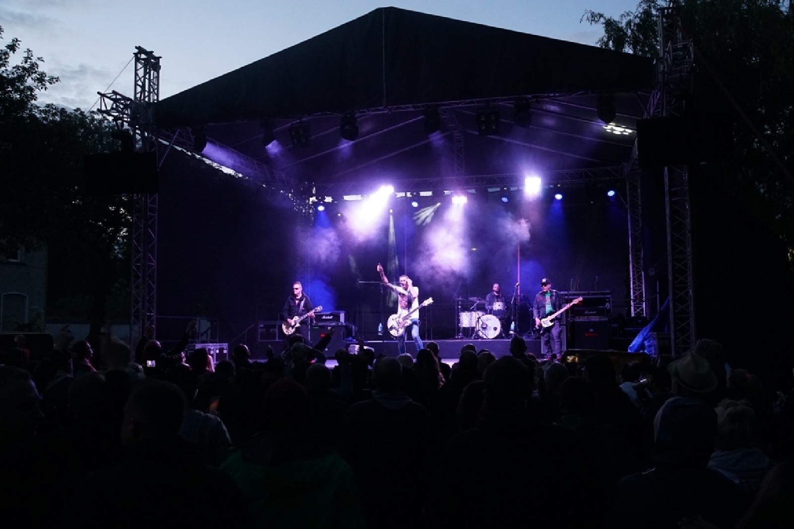 Kunice bawiły się z Kobranocką, Różami Europy i Kuśką Brothers