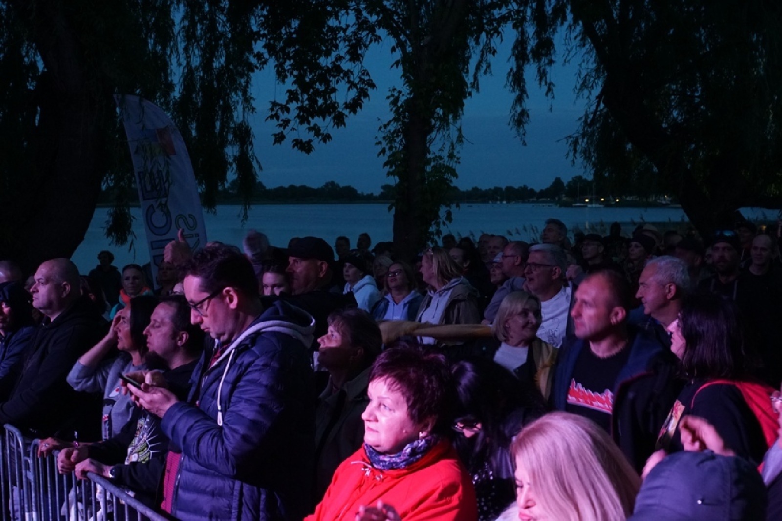 Kunice bawiły się z Kobranocką, Różami Europy i Kuśką Brothers