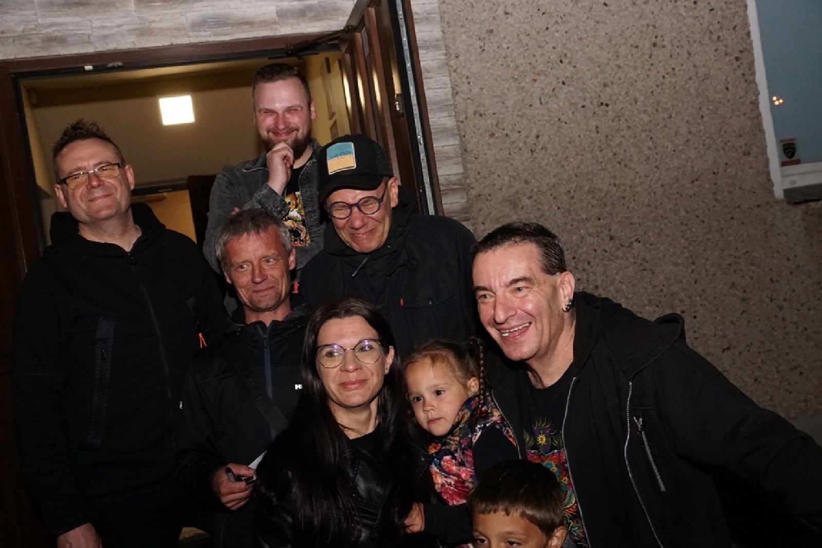 Kunice bawiły się z Kobranocką, Różami Europy i Kuśką Brothers
