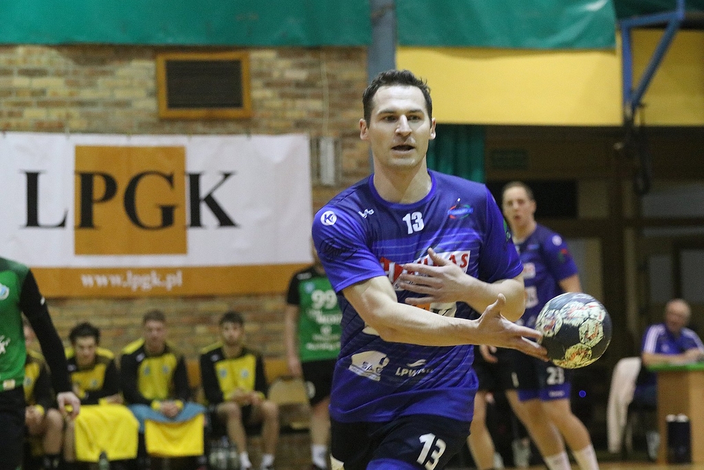 Zdjęcia Adama Skrabani z lat 2008 - 2021, kiedy grał w Legnicy