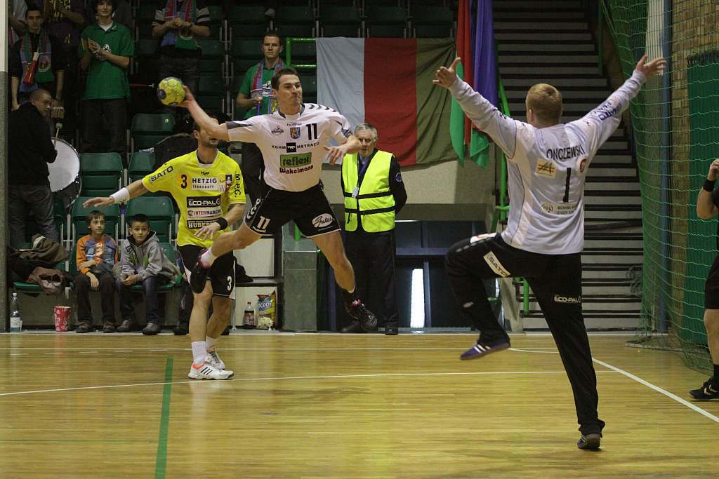 Zdjęcia Adama Skrabani z lat 2008 - 2021, kiedy grał w Legnicy