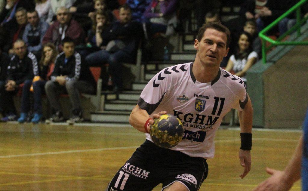 Zdjęcia Adama Skrabani z lat 2008 - 2021, kiedy grał w Legnicy