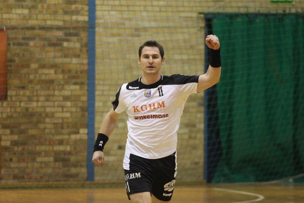 Zdjęcia Adama Skrabani z lat 2008 - 2021, kiedy grał w Legnicy