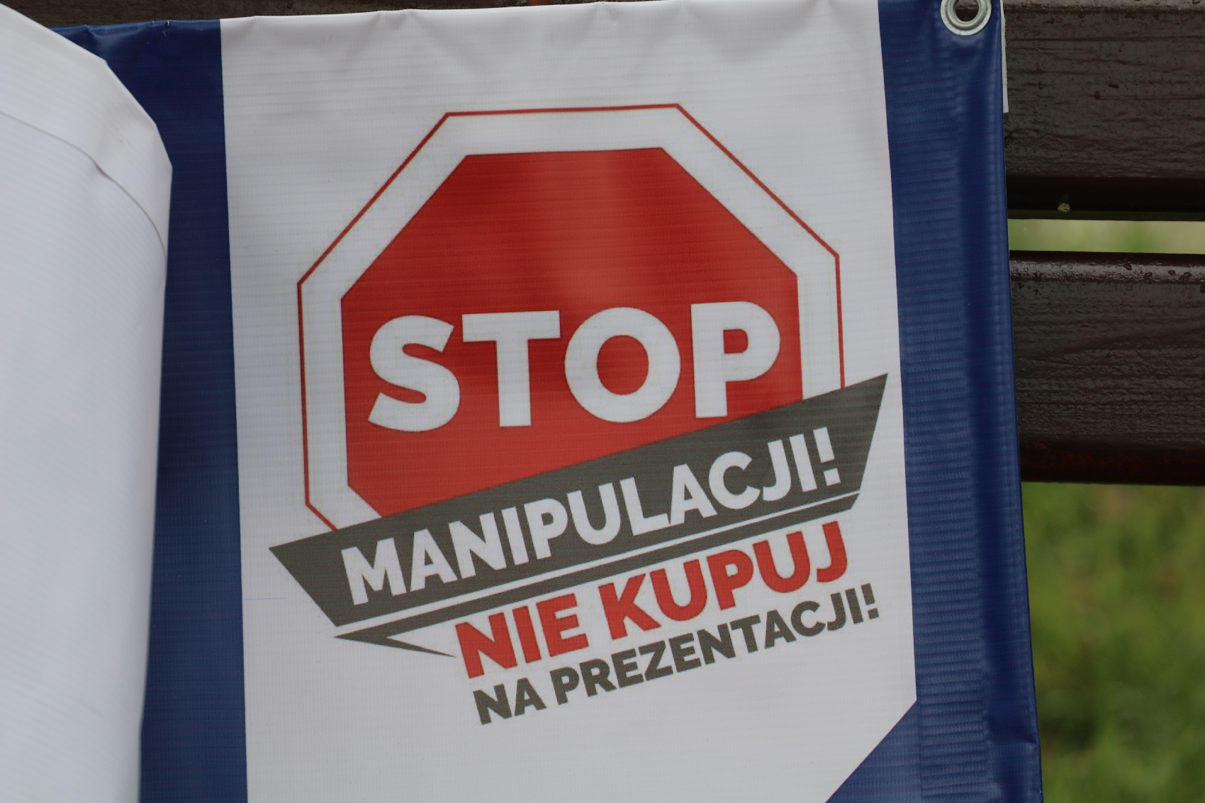 Nie kupuj na prezentacjach! Ostrzegał Tomasz Strojek