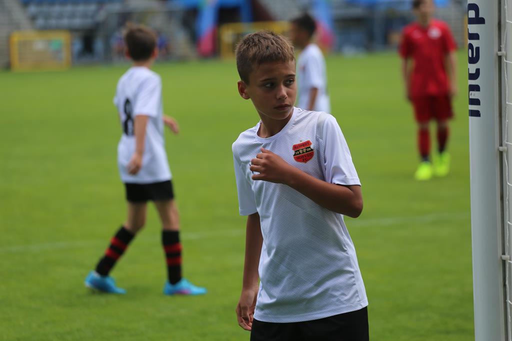 Na czterech boiskach trwała rywalizacja na Miedź Legnica Cup
