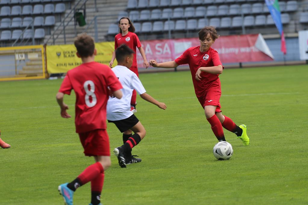 Na czterech boiskach trwała rywalizacja na Miedź Legnica Cup