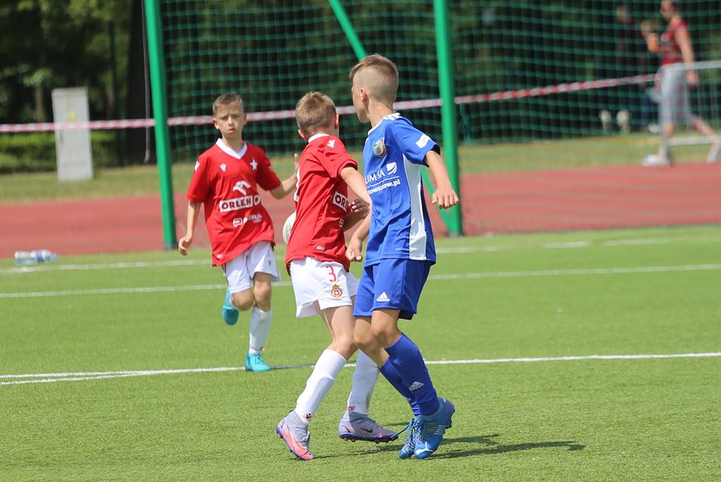 Na czterech boiskach trwała rywalizacja na Miedź Legnica Cup