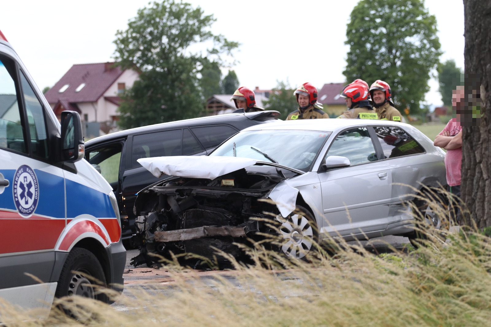 Punto, Audi i Toyota skasowane. Trzy osoby w szpitalu