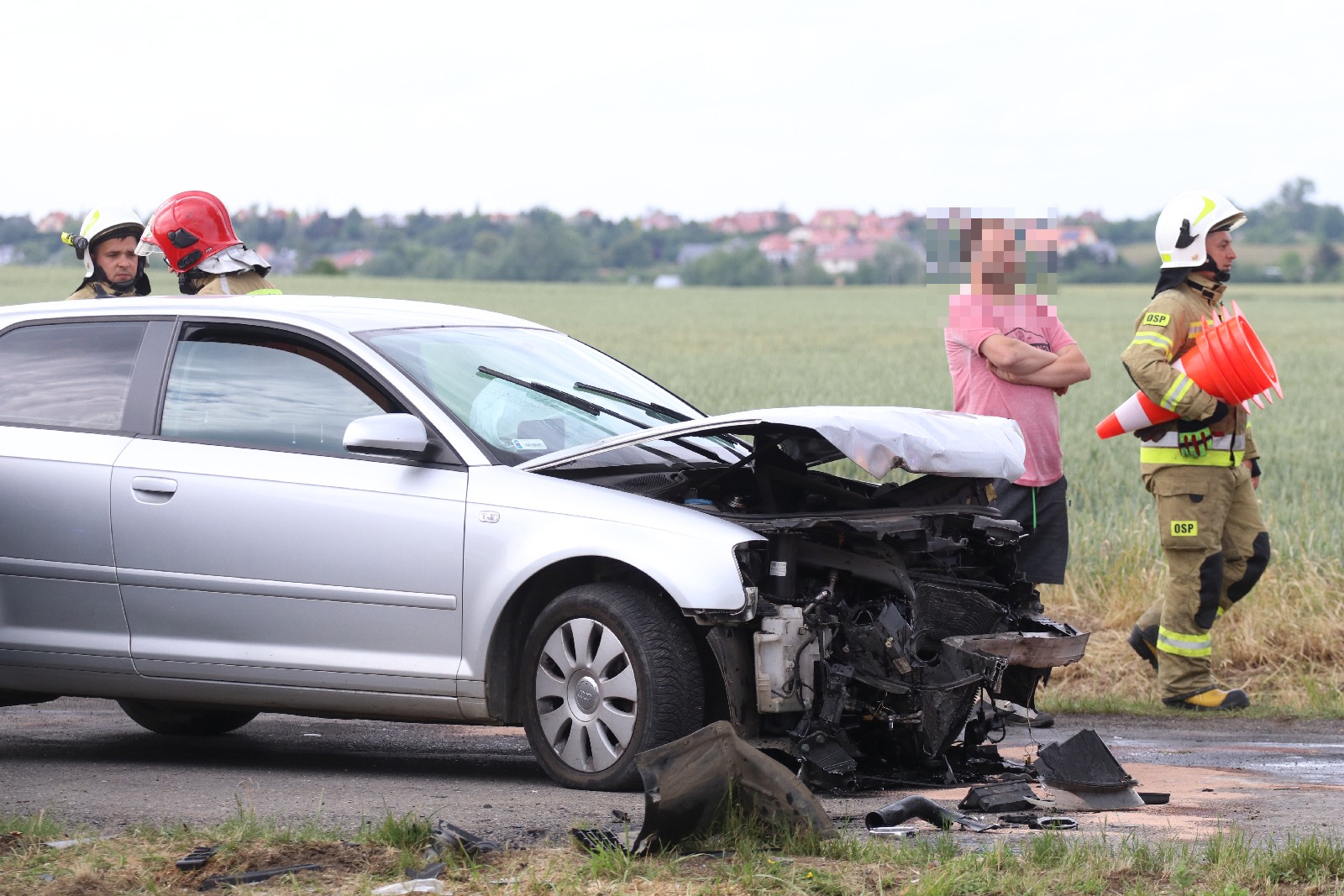 Punto, Audi i Toyota skasowane. Trzy osoby w szpitalu