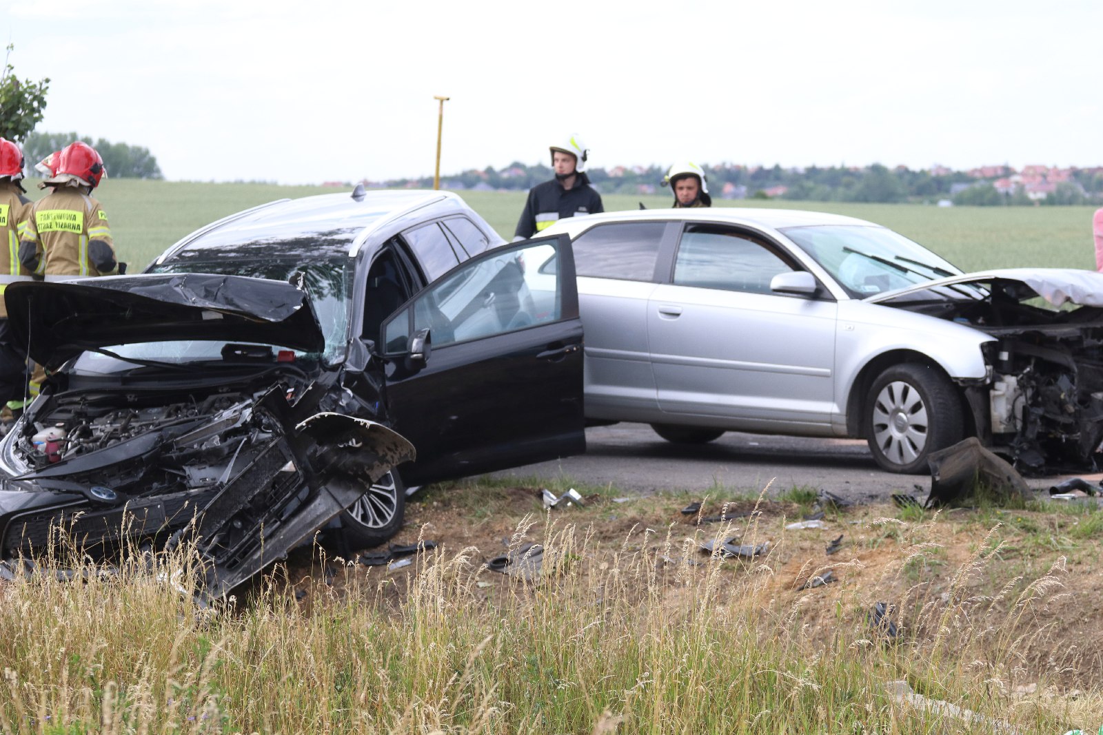 Punto, Audi i Toyota skasowane. Trzy osoby w szpitalu