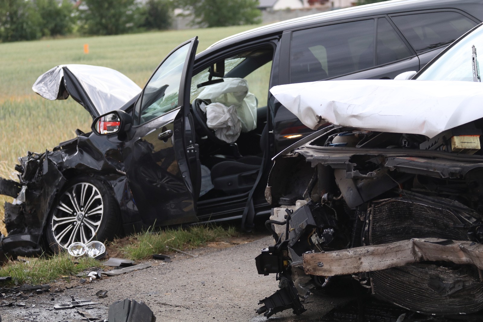 Punto, Audi i Toyota skasowane. Trzy osoby w szpitalu