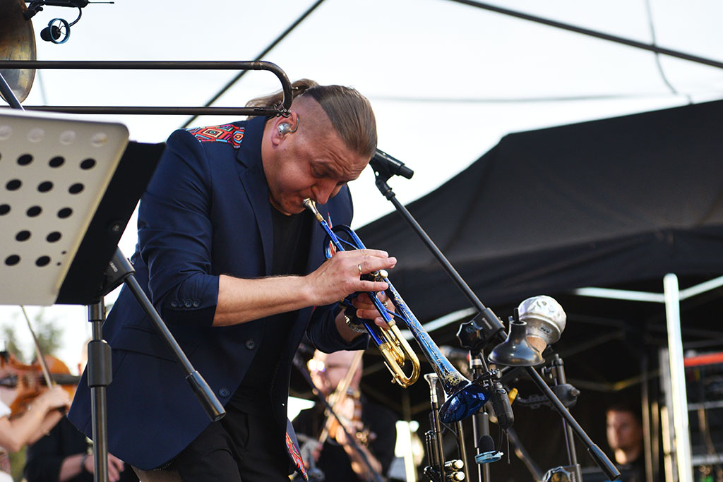 Koncert zespołu braci Golców ku czci Św. Jana Pawła II w Legnicy