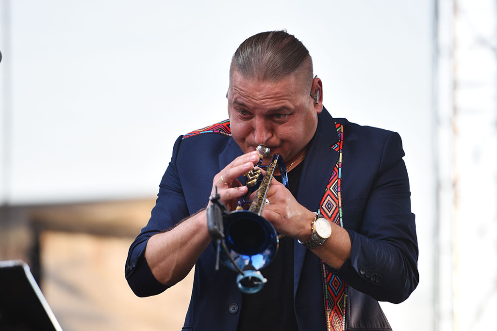Koncert zespołu braci Golców ku czci Św. Jana Pawła II w Legnicy