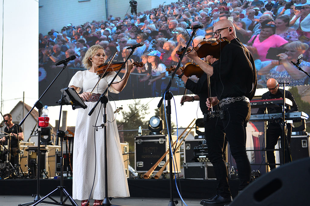 Koncert zespołu braci Golców ku czci Św. Jana Pawła II w Legnicy
