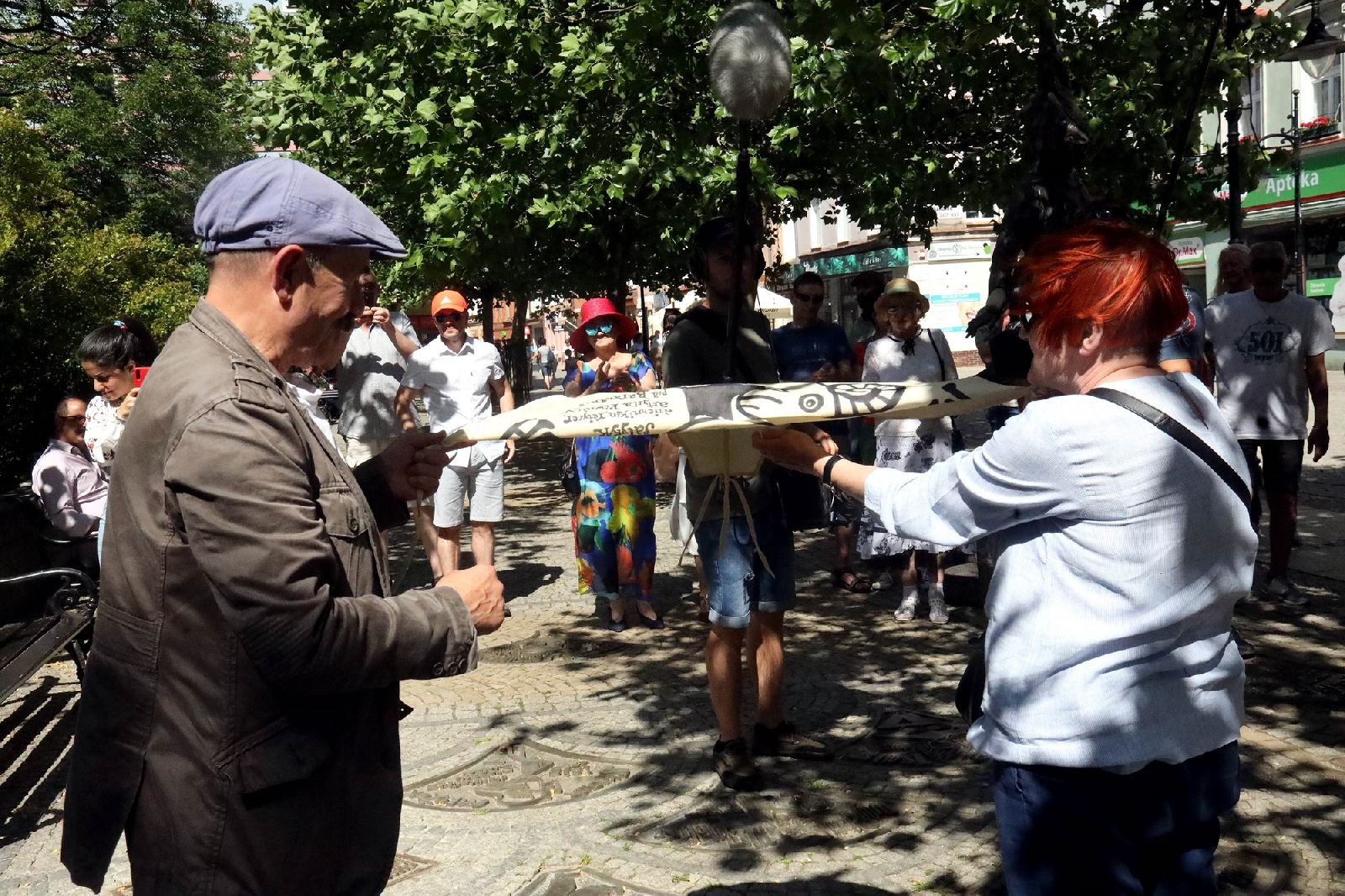 Tablica poświęcona Markowi Pacule w Alei Gwiazd Satyrykonu