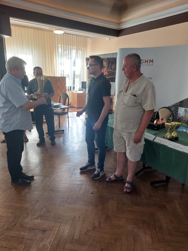 Konfeks organizatorem zawodów brydża sportowego Miedziana Kadź