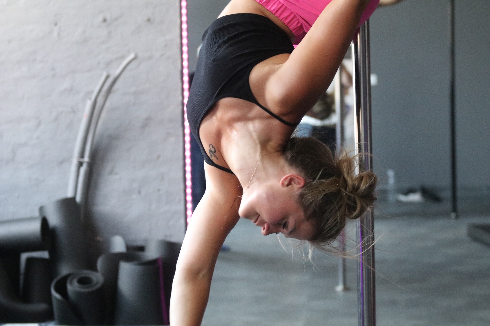 Lollipop Studio Pole Dance oraz OLD School Boxing GYM na wakacje