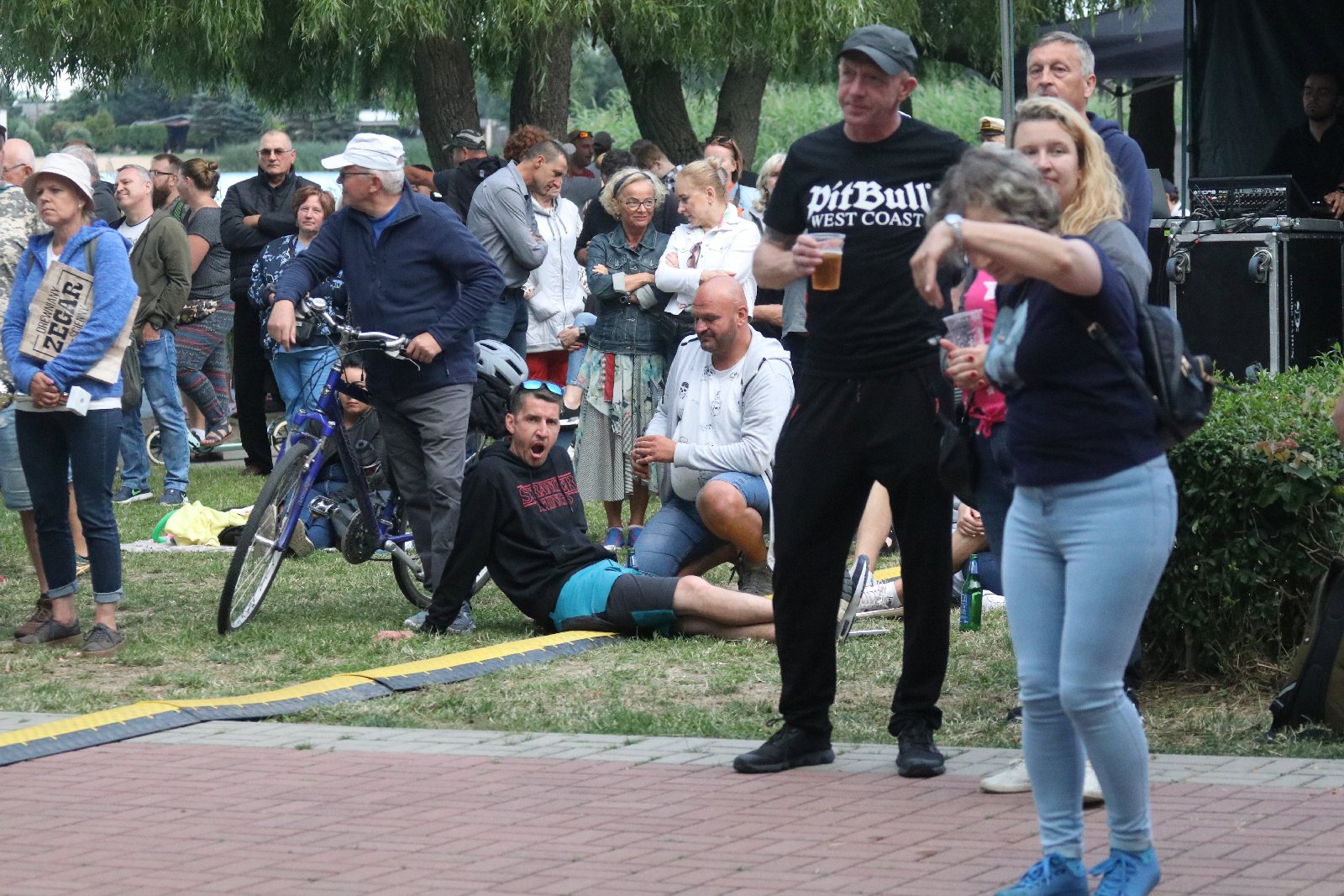 Żeglarze Portowi i Za Horyzontem. Kolejne zespoły na scenie