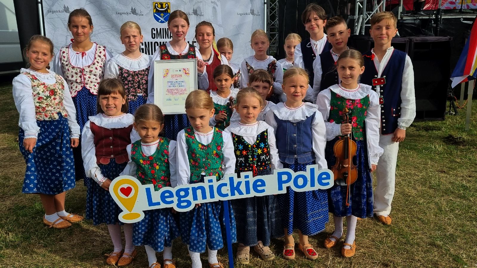 Barwny „Świat pod Kyczerą” zakończony koncertem w Legnickim Polu