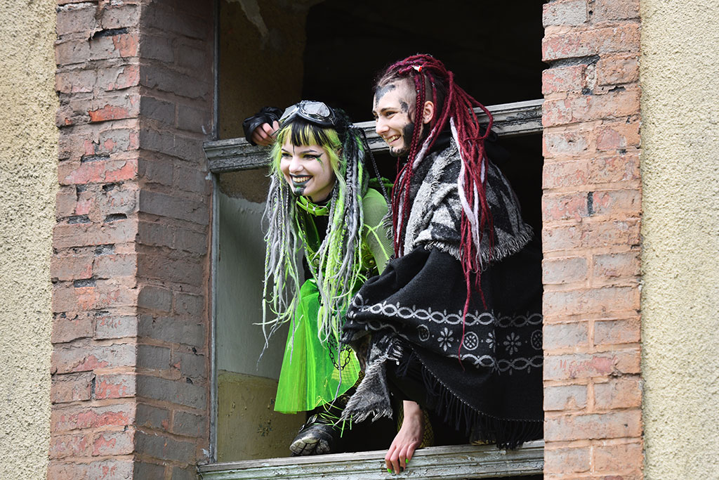Post-apo at Castle Party 2022. Sesja w ruinach