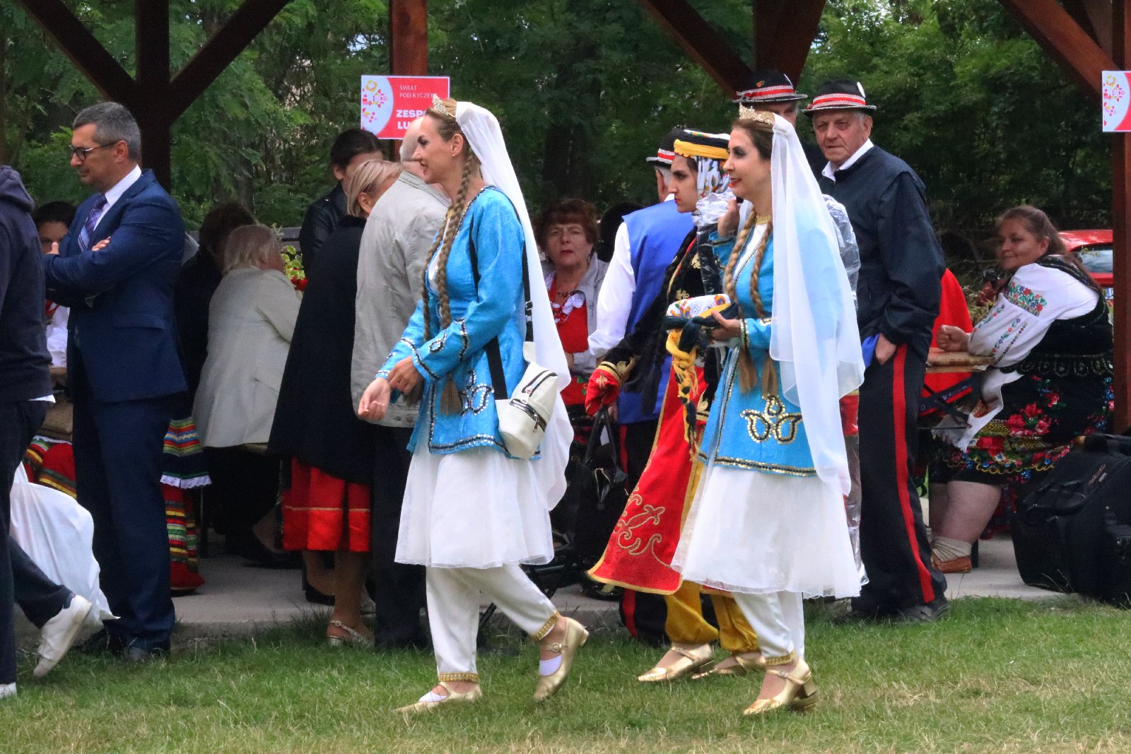 Barwny „Świat pod Kyczerą” zakończony koncertem w Legnickim Polu