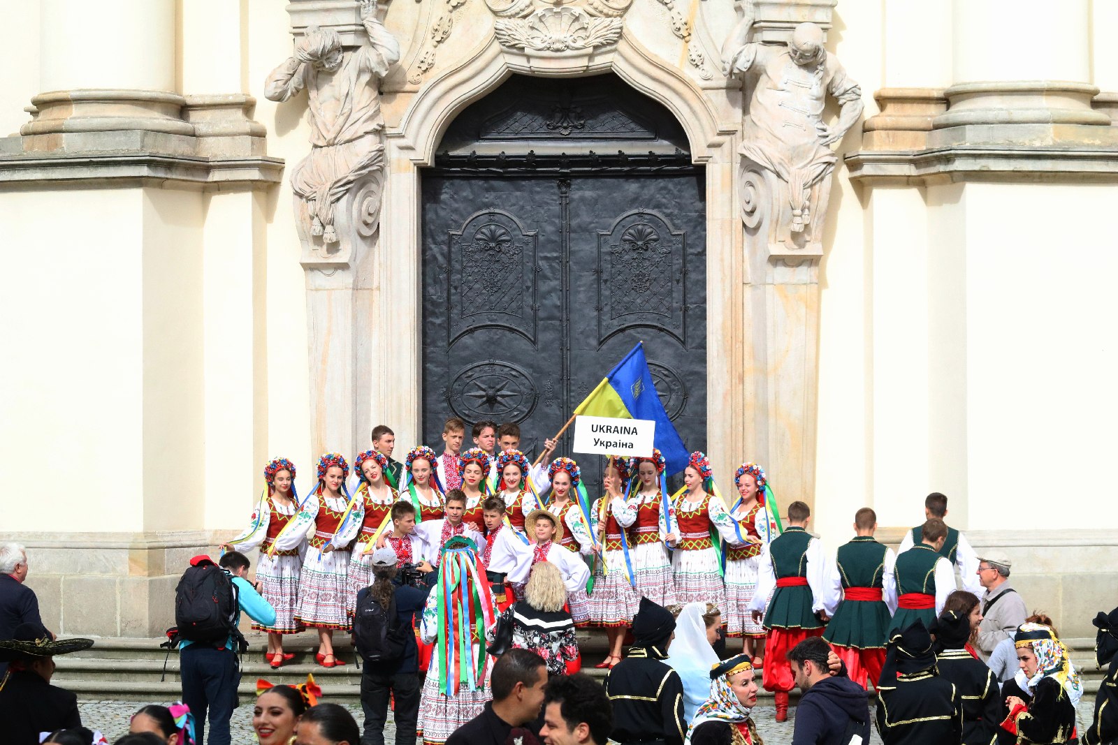 Barwny „Świat pod Kyczerą” zakończony koncertem w Legnickim Polu