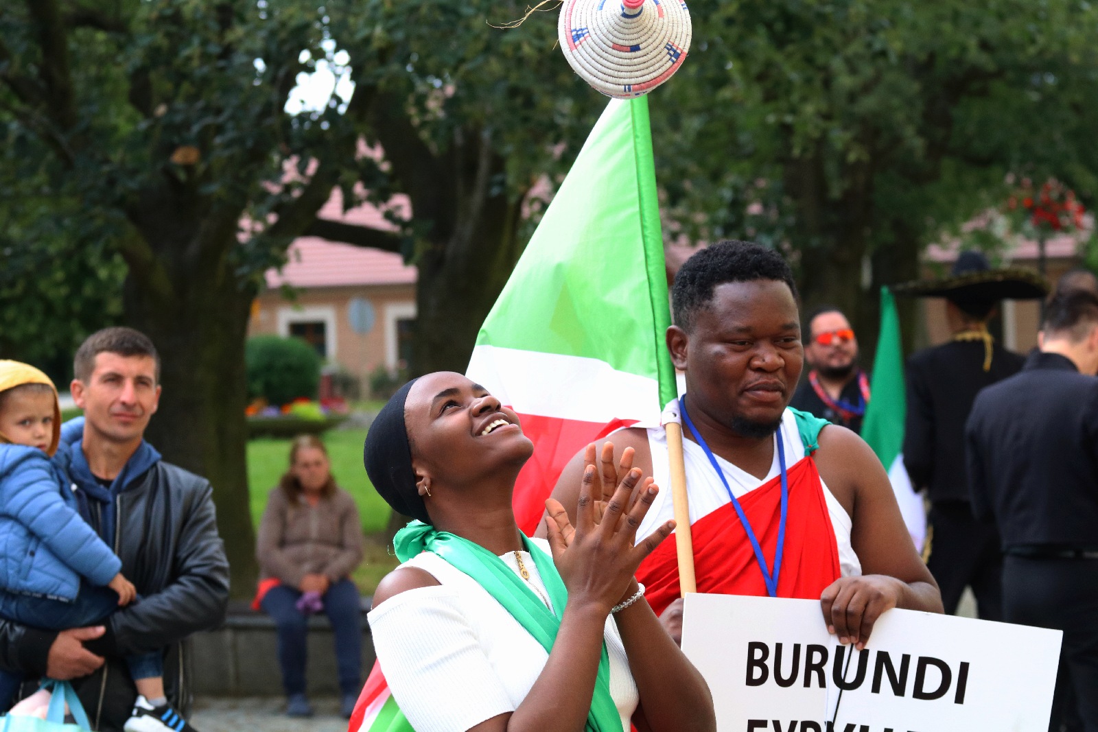 Barwny „Świat pod Kyczerą” zakończony koncertem w Legnickim Polu