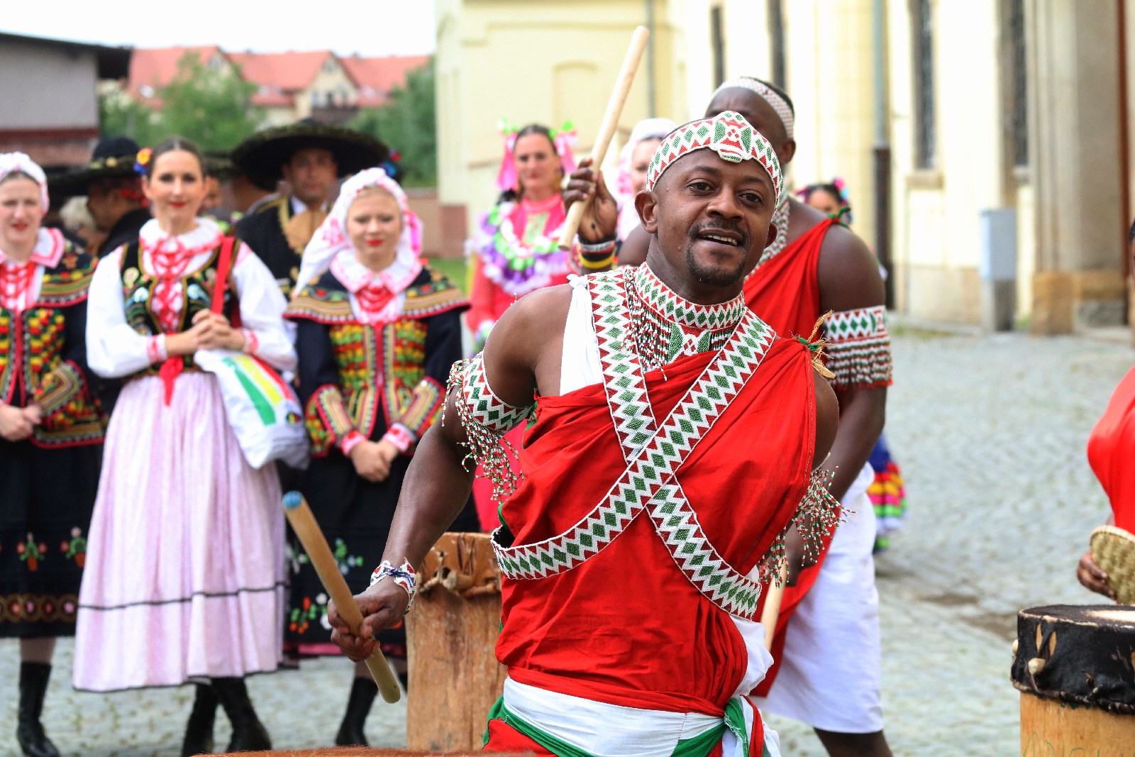 Barwny „Świat pod Kyczerą” zakończony koncertem w Legnickim Polu