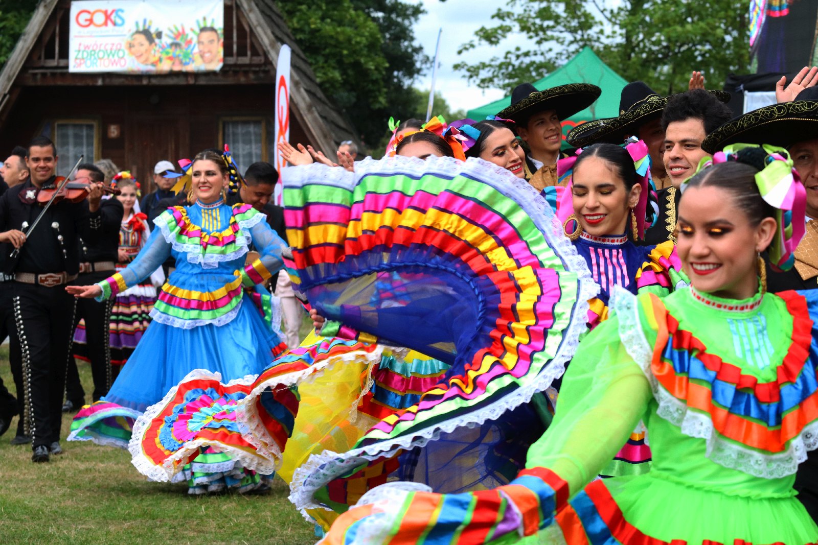 Barwny „Świat pod Kyczerą” zakończony koncertem w Legnickim Polu