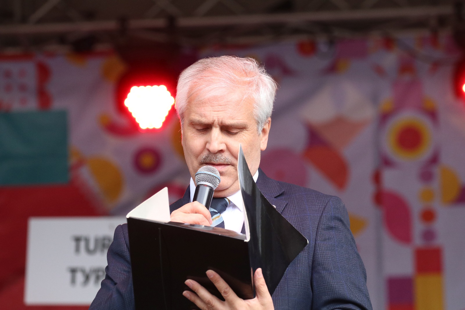 Barwny „Świat pod Kyczerą” zakończony koncertem w Legnickim Polu