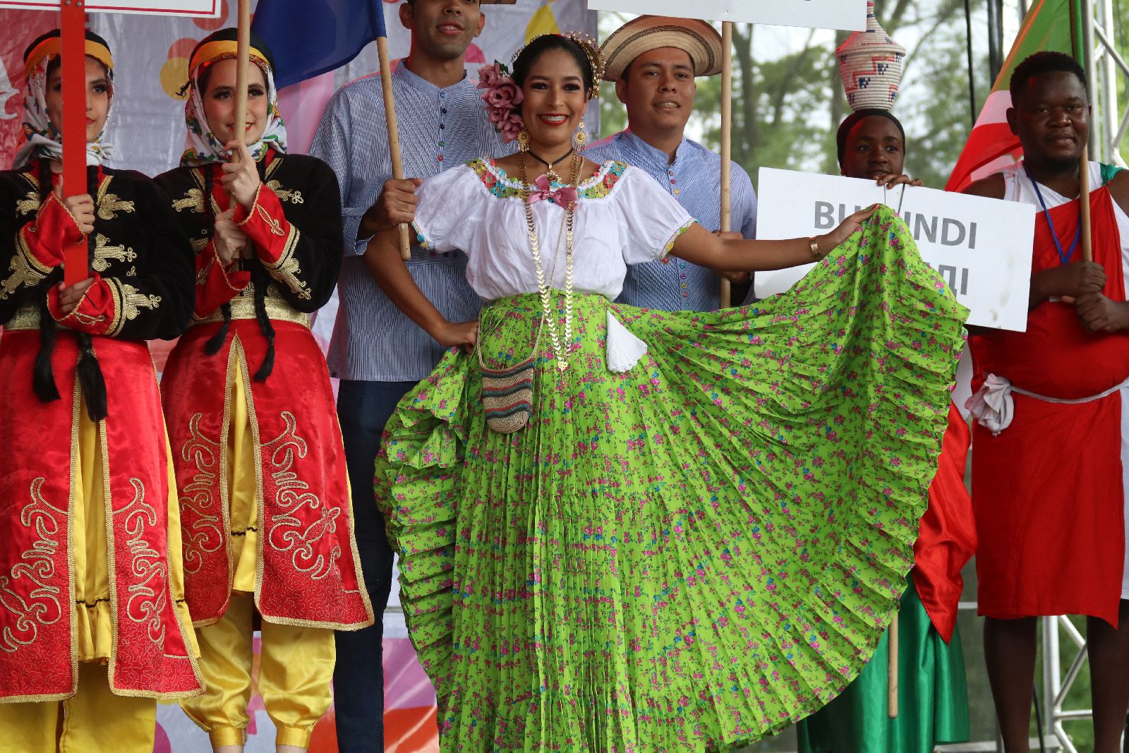 Barwny „Świat pod Kyczerą” zakończony koncertem w Legnickim Polu