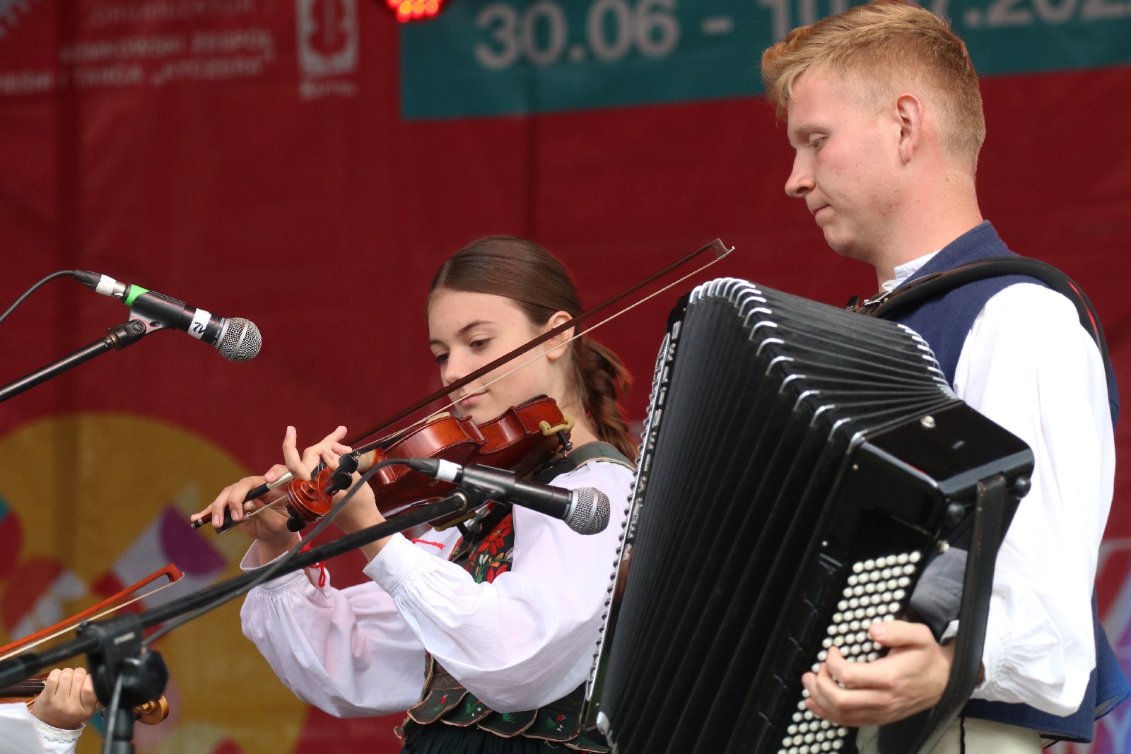 Barwny „Świat pod Kyczerą” zakończony koncertem w Legnickim Polu