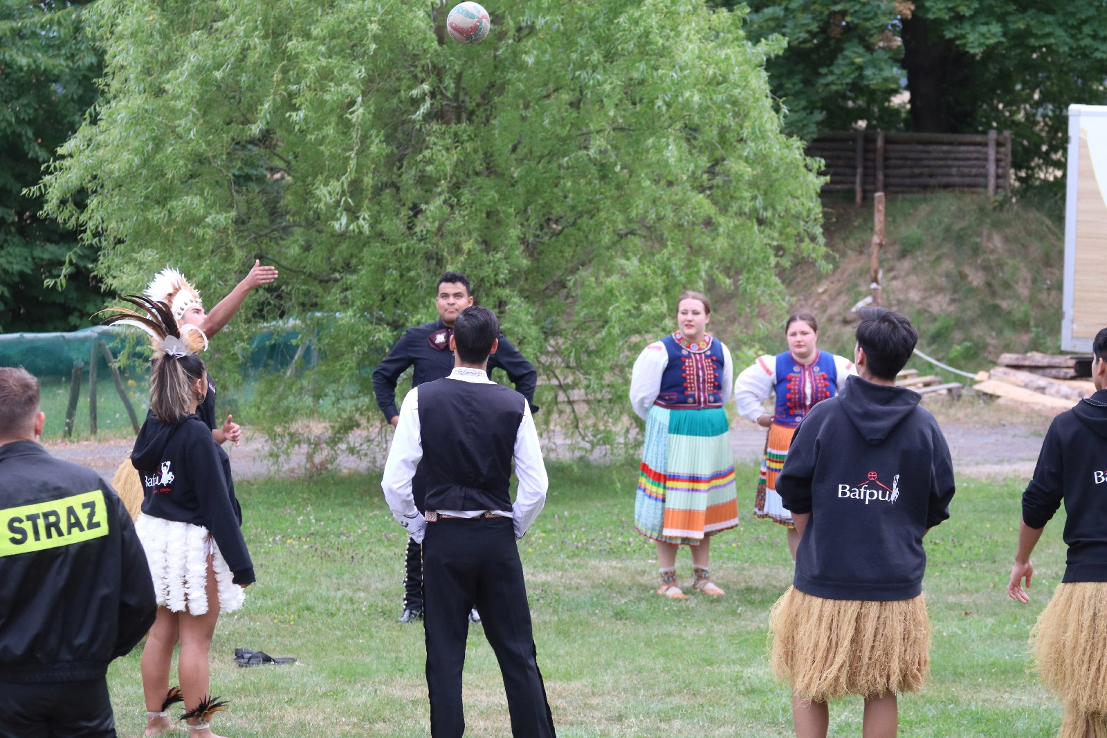 Barwny „Świat pod Kyczerą” zakończony koncertem w Legnickim Polu