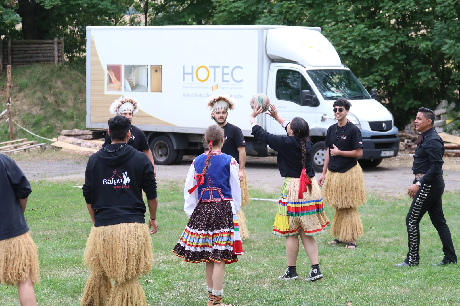 Barwny „Świat pod Kyczerą” zakończony koncertem w Legnickim Polu