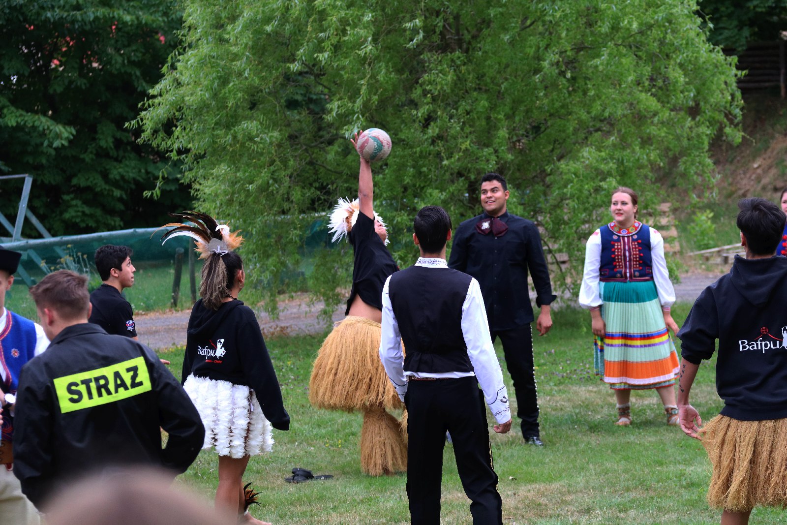 Barwny „Świat pod Kyczerą” zakończony koncertem w Legnickim Polu