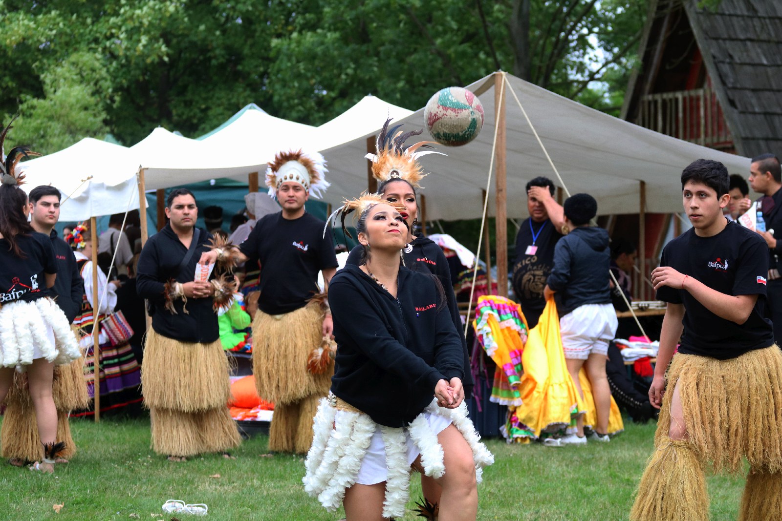 Barwny „Świat pod Kyczerą” zakończony koncertem w Legnickim Polu