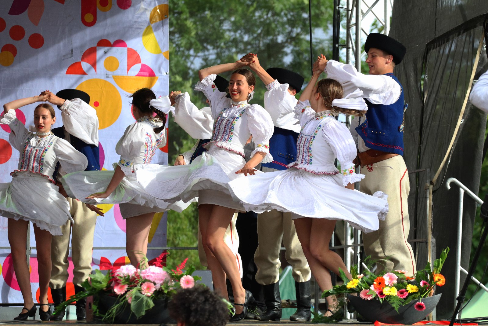 Barwny „Świat pod Kyczerą” zakończony koncertem w Legnickim Polu
