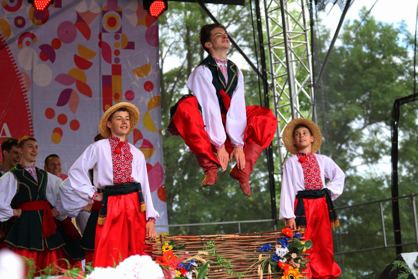 Barwny „Świat pod Kyczerą” zakończony koncertem w Legnickim Polu